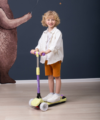 БЕЗ УПАКОВКИ Самокат 3-х колесный Juicy R, 120/80 мм, желтый/фиолетовый